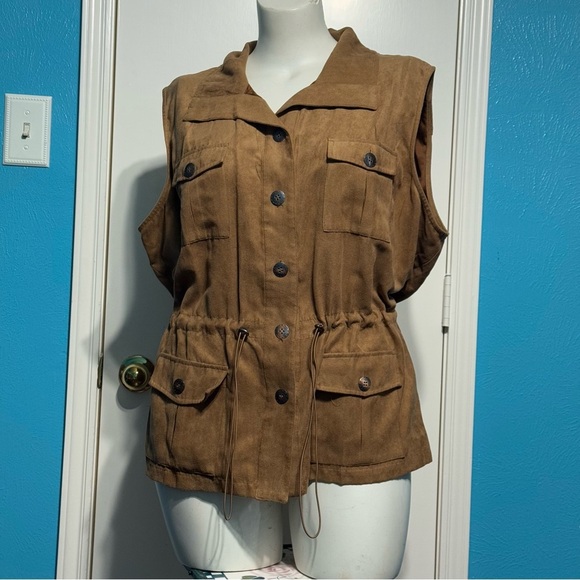 DRAPER’S & DAMON’S Brown Sleeveless Faux Suede Microfiber Women's Jacket in 2X - Picture 1 of 16